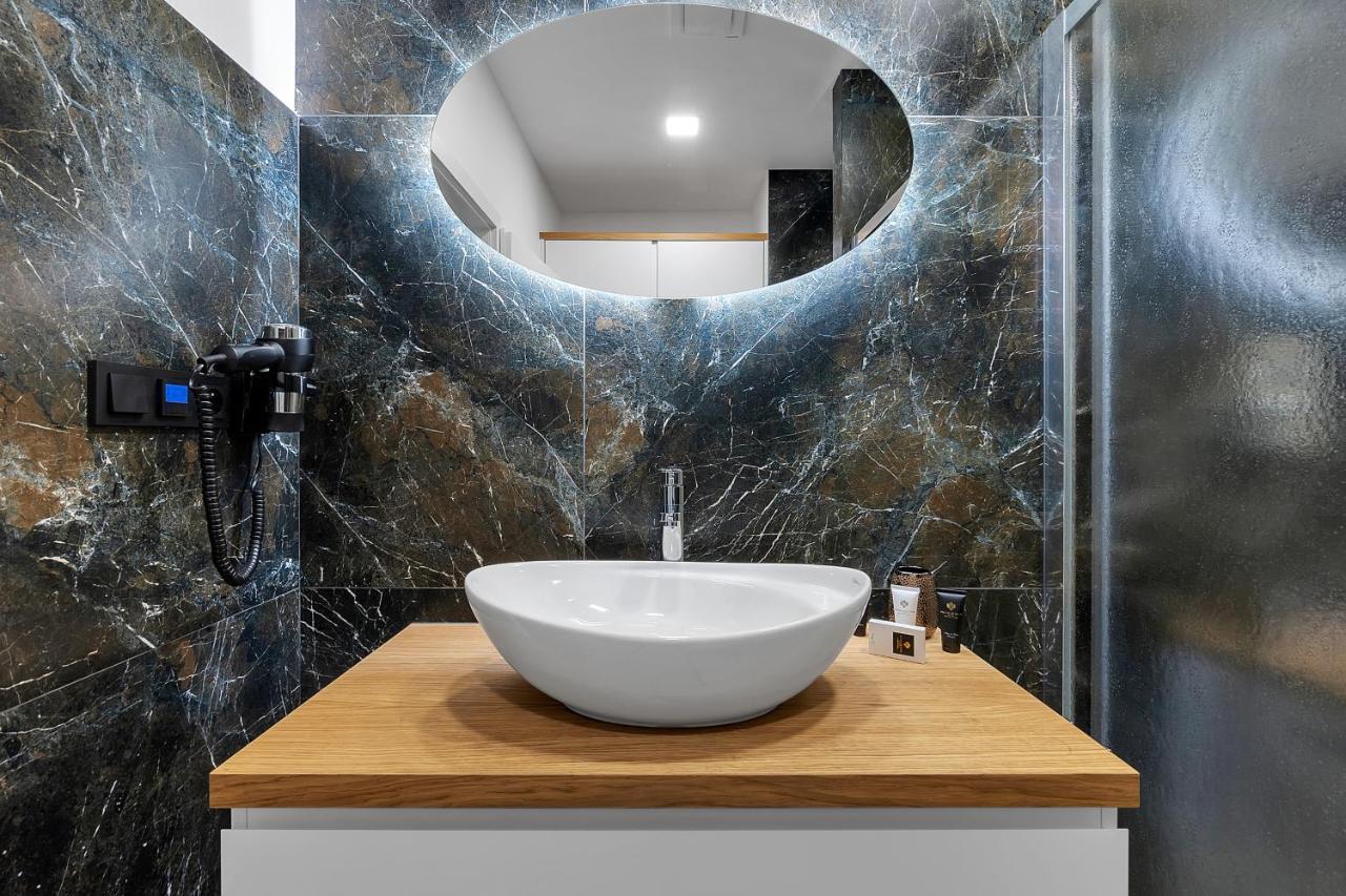 Novy Designovy Apartman S Klimatizaci ريخنوف ناد كنيجنو المظهر الخارجي الصورة